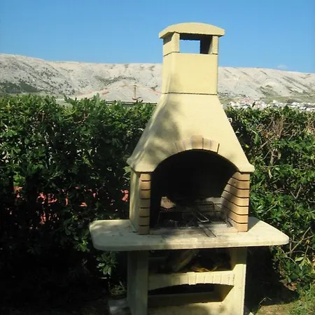 Apartment Kurilic Pag Town